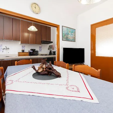 Apartment Ana